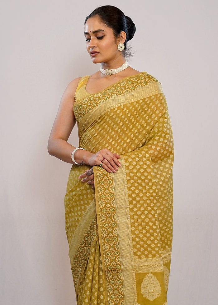 Green Cotton Saree With Blouse Piece