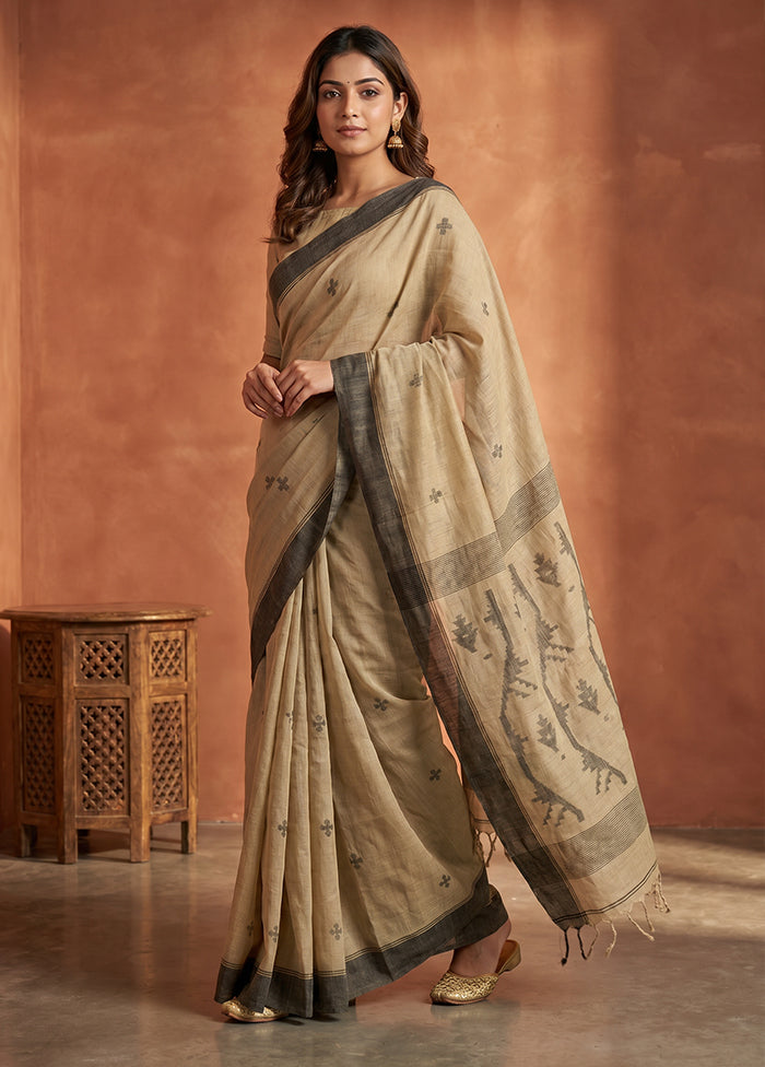 Cream Pure Cotton Saree With Blouse Piece