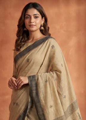 Cream Pure Cotton Saree With Blouse Piece