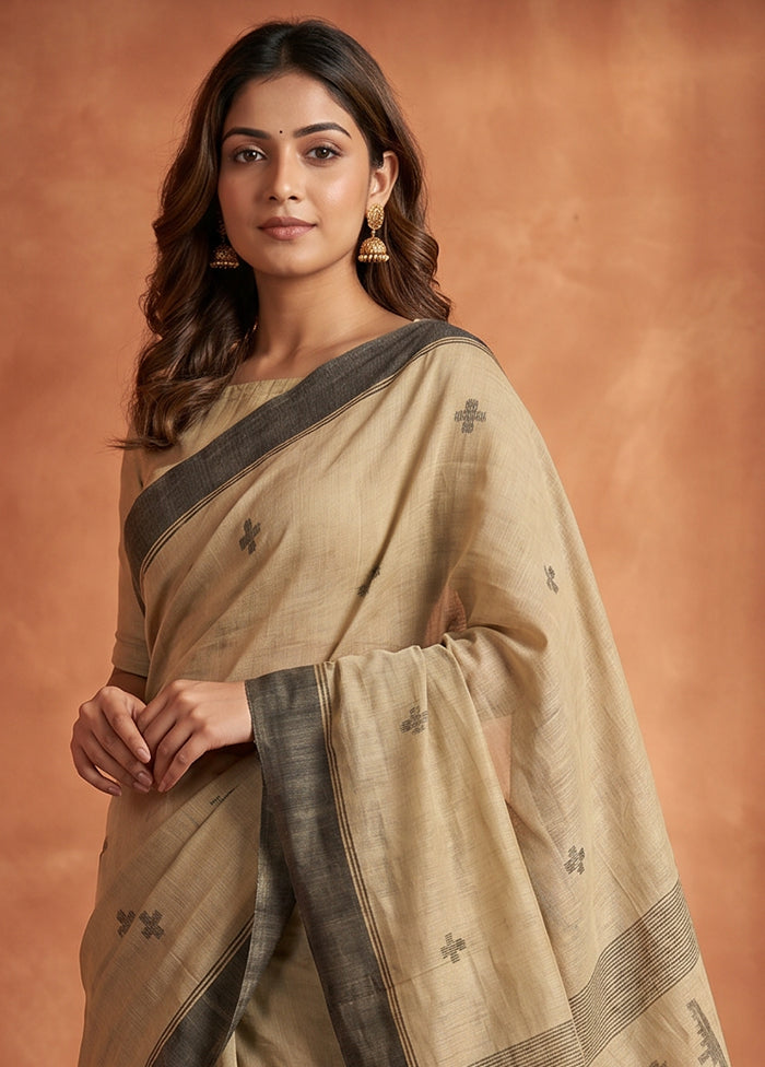 Cream Pure Cotton Saree With Blouse Piece