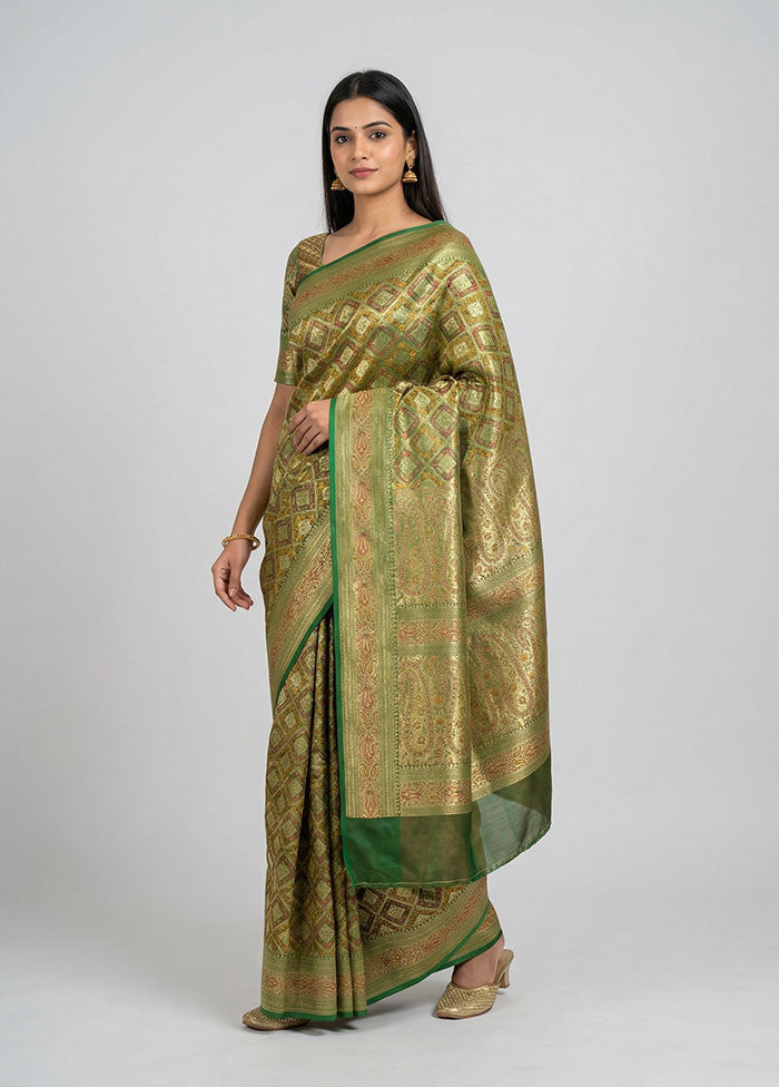 Green Handloom Tanchoi Pure Silk Saree With Blouse Piece