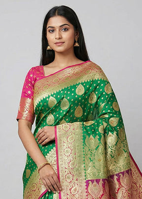 Green Banarasi Silk Saree With Blouse Piece