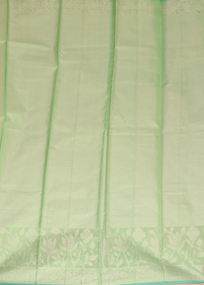 Green Kora Silk Saree With Blouse Piece