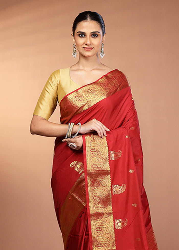 Red Kanjivaram Silk Saree With Blouse Piece