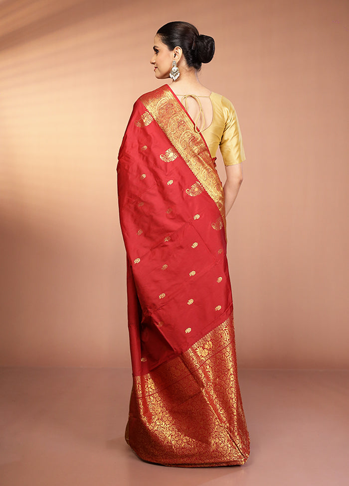 Red Kanjivaram Silk Saree With Blouse Piece