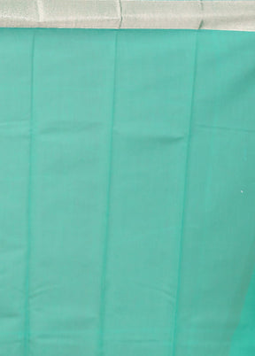 Green Cotton Saree With Blouse Piece