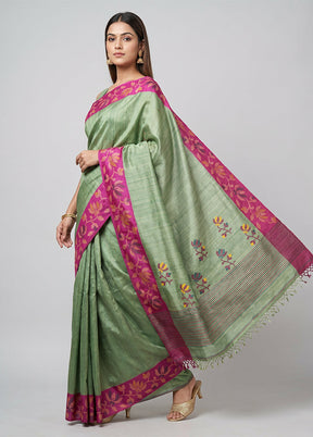 Green Handloom Matka Pure Silk Saree With Blouse Piece