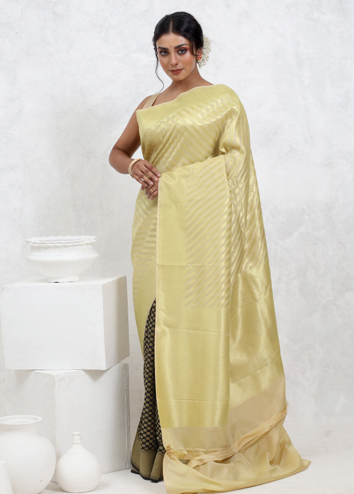 Cream Uppada Silk Saree With Blouse Piece