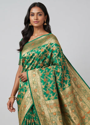 Green Handloom Banarasi Pure Silk Saree With Blouse Piece