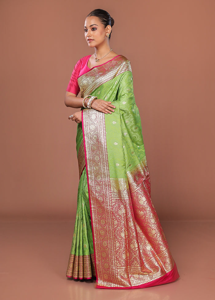 Green Tanchoi Silk Saree With Blouse Piece