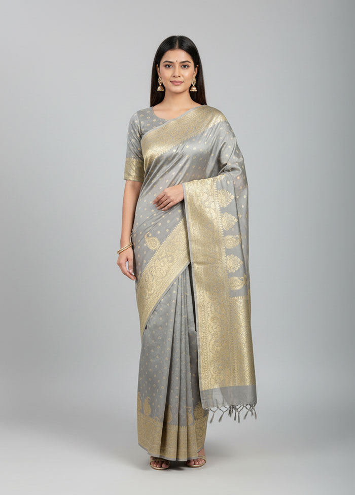 Grey Tanchoi Silk Saree With Blouse Piece
