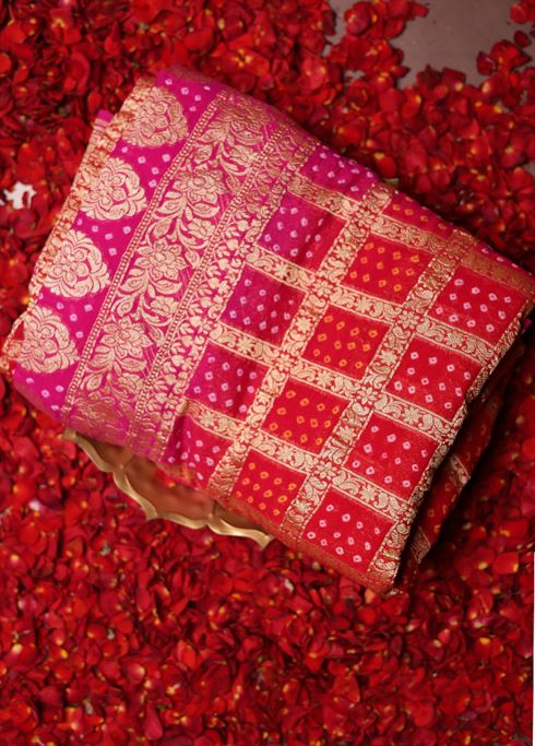 Red Handloom Pure Georgette Saree With Blouse Piece