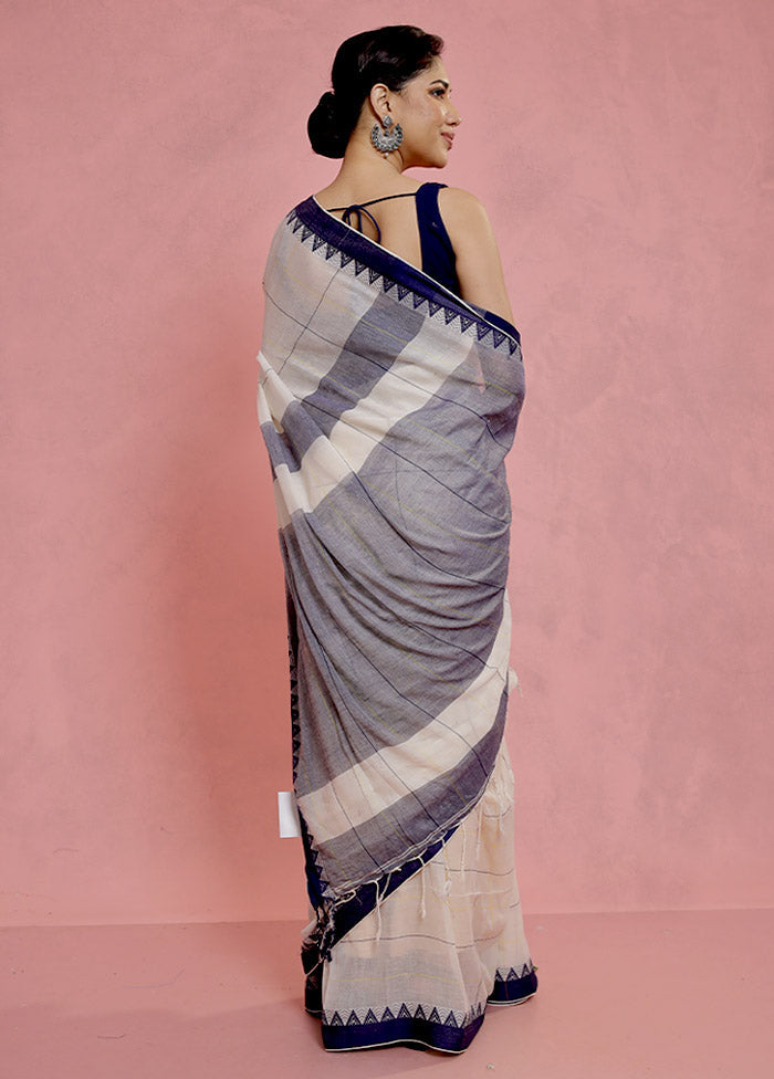 White Cotton Saree With Blouse Piece