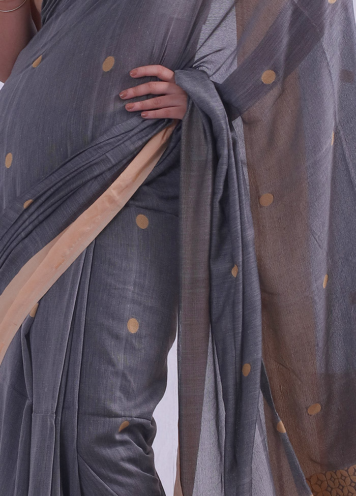 Grey Matka Silk Saree With Blouse Piece