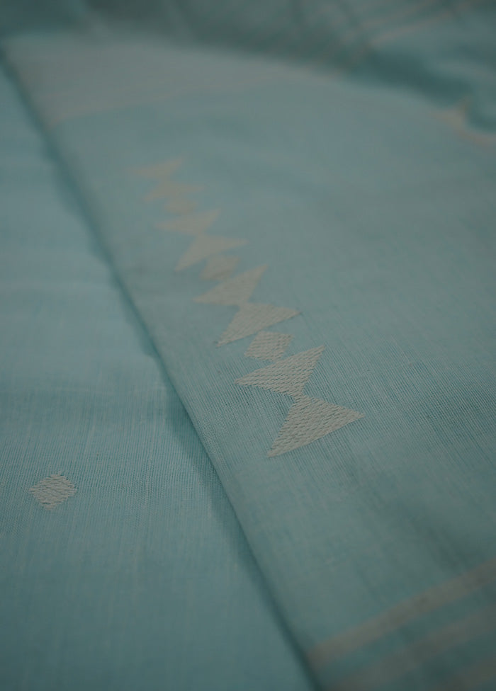 Blue Matka Silk Saree With Blouse Piece