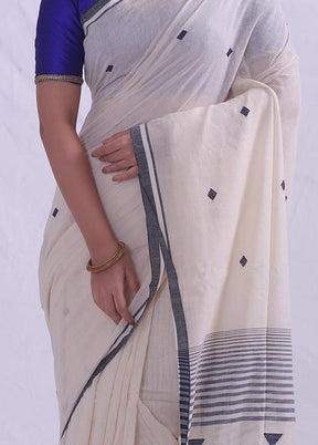 Cream Matka Silk Saree With Blouse Piece