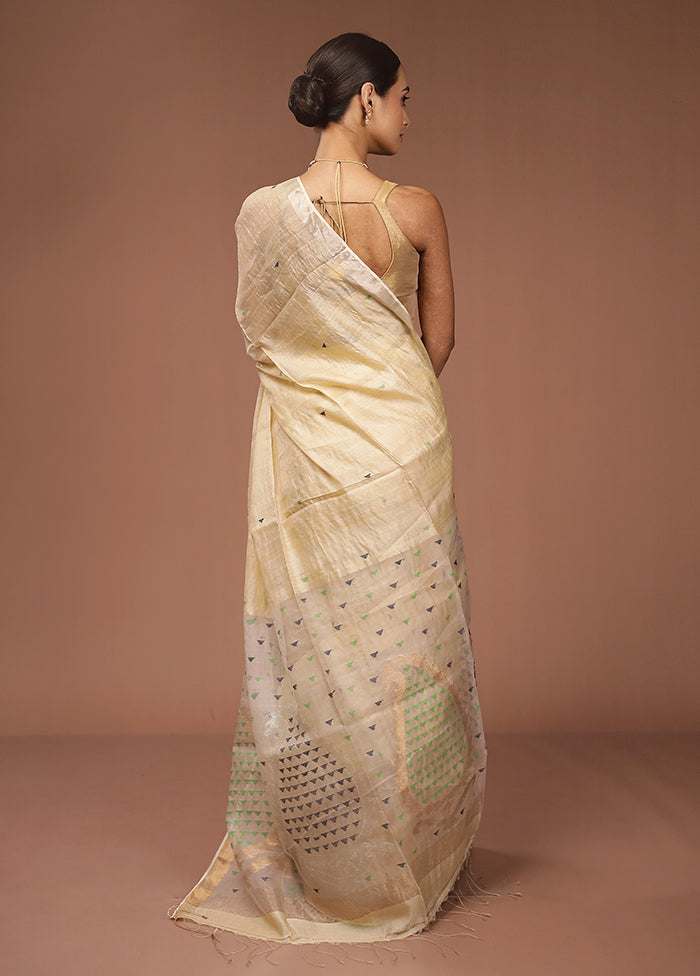 Cream Handloom Matka Pure Silk Saree With Blouse Piece