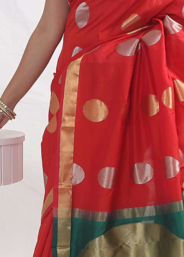 Red Kanjivaram Silk Saree With Blouse Piece