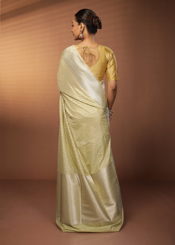Multicolor Uppada Silk Saree With Blouse Piece