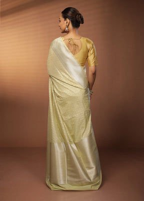 Multicolor Uppada Silk Saree With Blouse Piece