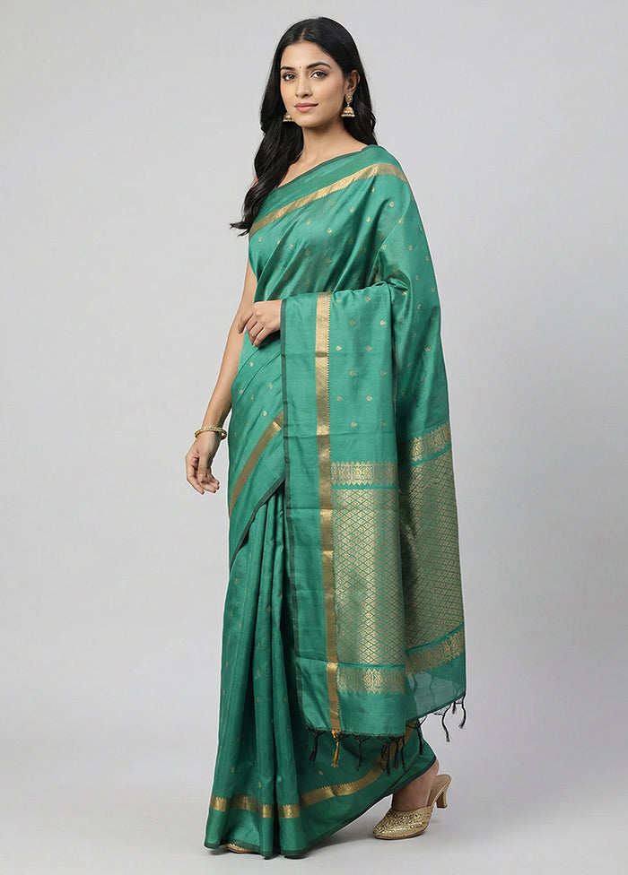 Green Kanjivaram Silk Saree With Blouse Piece