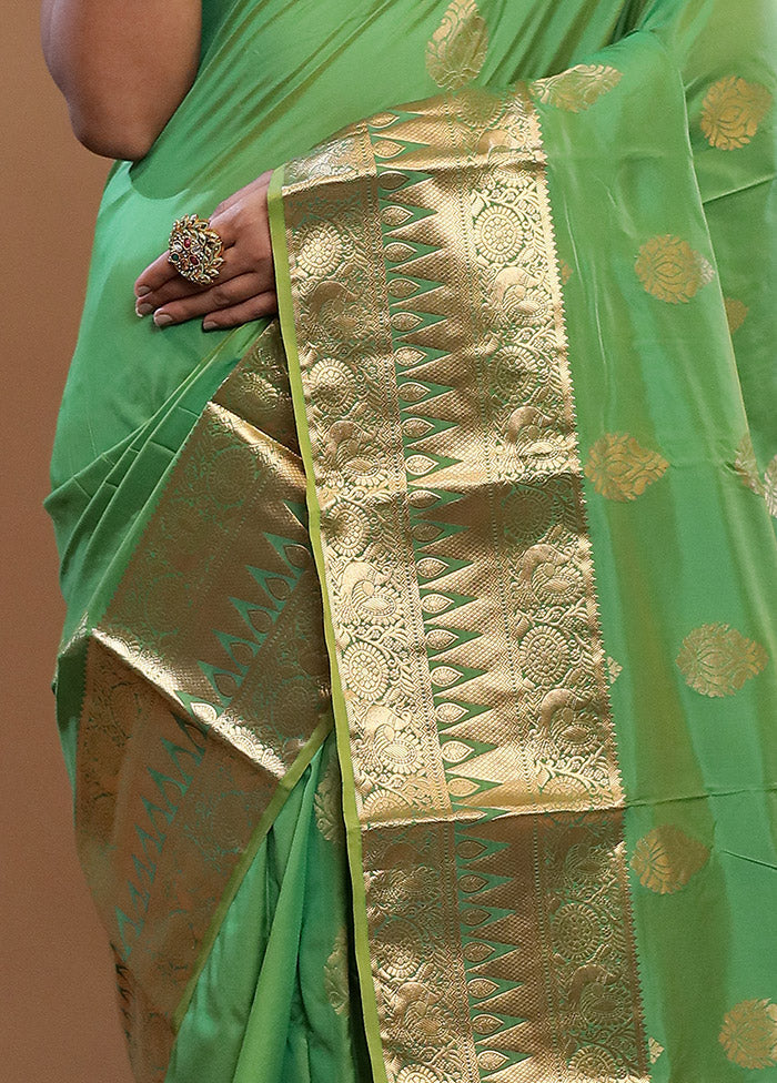 Green Kanjivaram Silk Saree With Blouse Piece