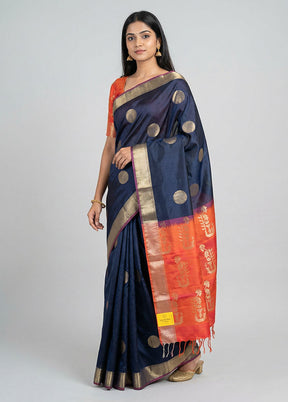 Orange Handloom Kanchipuram Pure Silk Saree With Blouse Piece