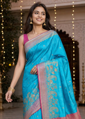 Green Handloom Tussar Pure Silk Saree With Blouse Piece