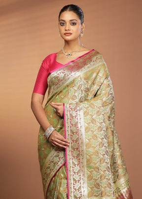 Cream Tanchoi Silk Saree With Blouse Piece