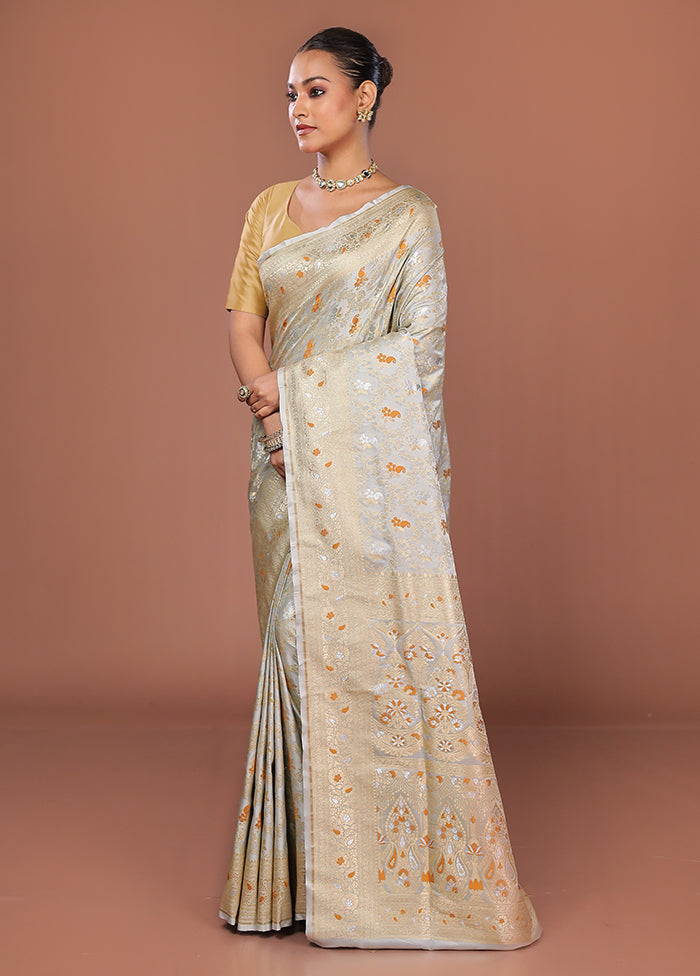 Grey Tanchoi Silk Saree With Blouse Piece