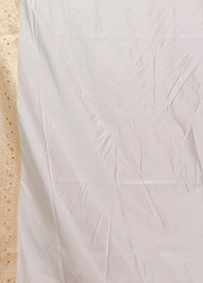 Grey Tanchoi Silk Saree With Blouse Piece