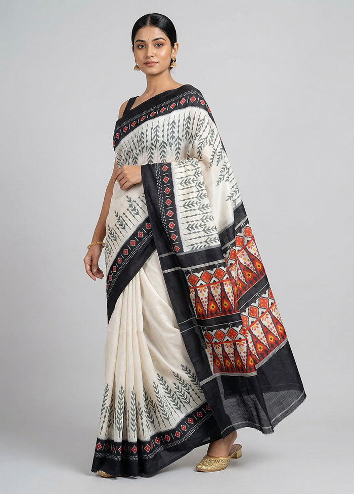 Cream Handloom Ikkat Pure Silk Saree With Blouse Piece