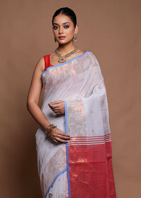 White Matka Silk Saree With Blouse Piece