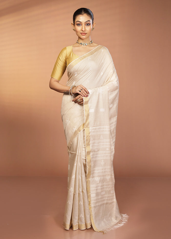 White Handloom Tussar Pure Silk Saree With Blouse Piece