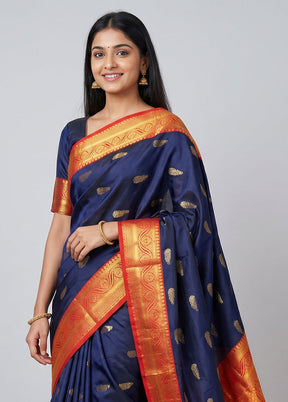 Blue Handloom Kanchipuram Pure Silk Saree With Blouse Piece