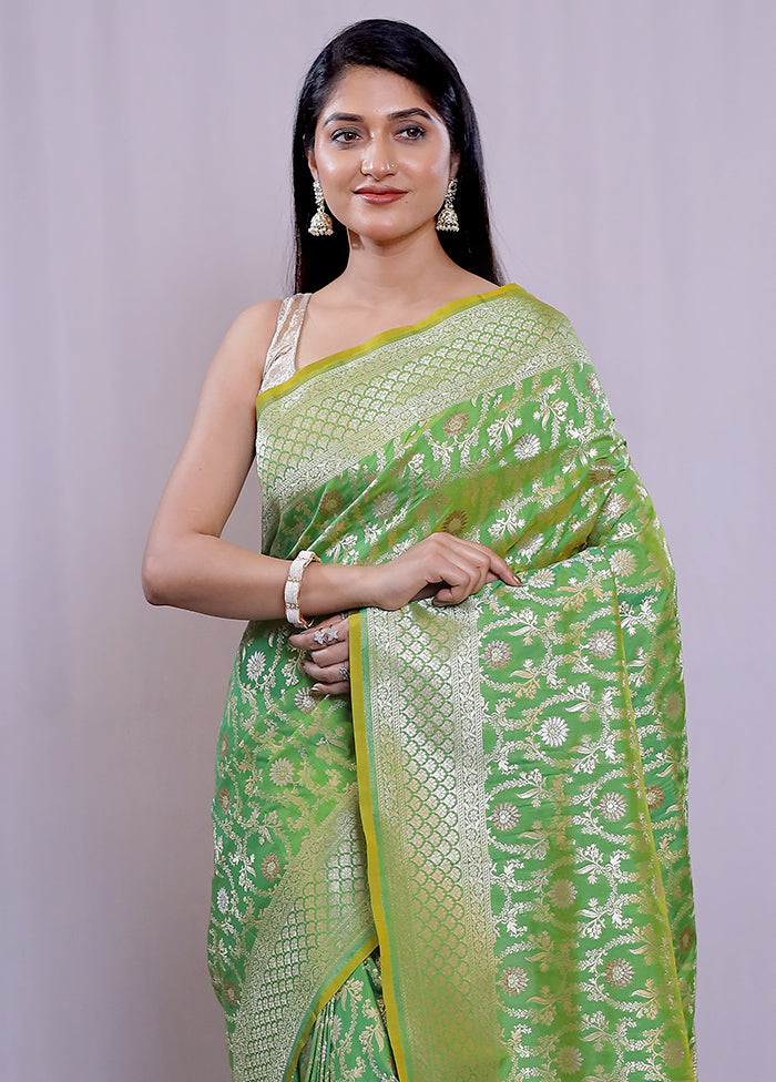 Green Uppada Silk Saree With Blouse Piece