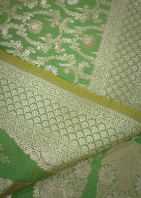 Green Uppada Silk Saree With Blouse Piece