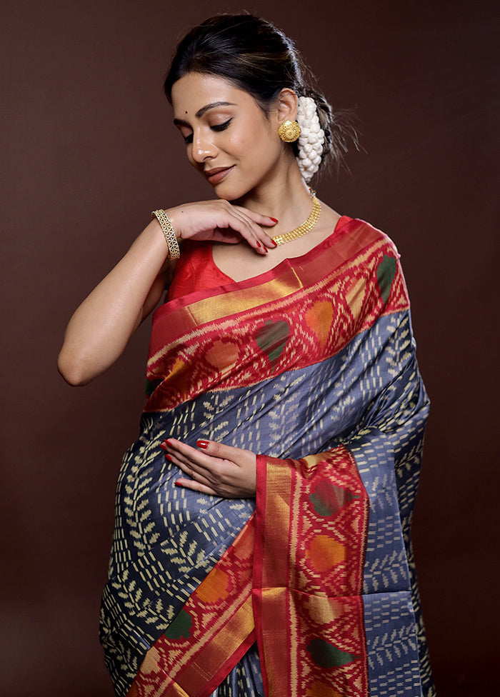 Grey Pochampally Pure Silk Saree With Blouse Piece