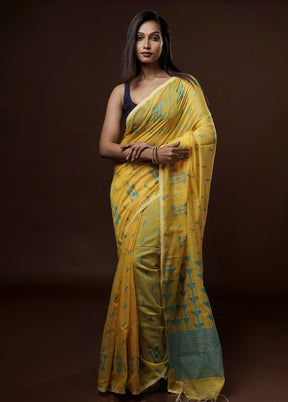 Yellow Cotton Saree With Blouse Piece