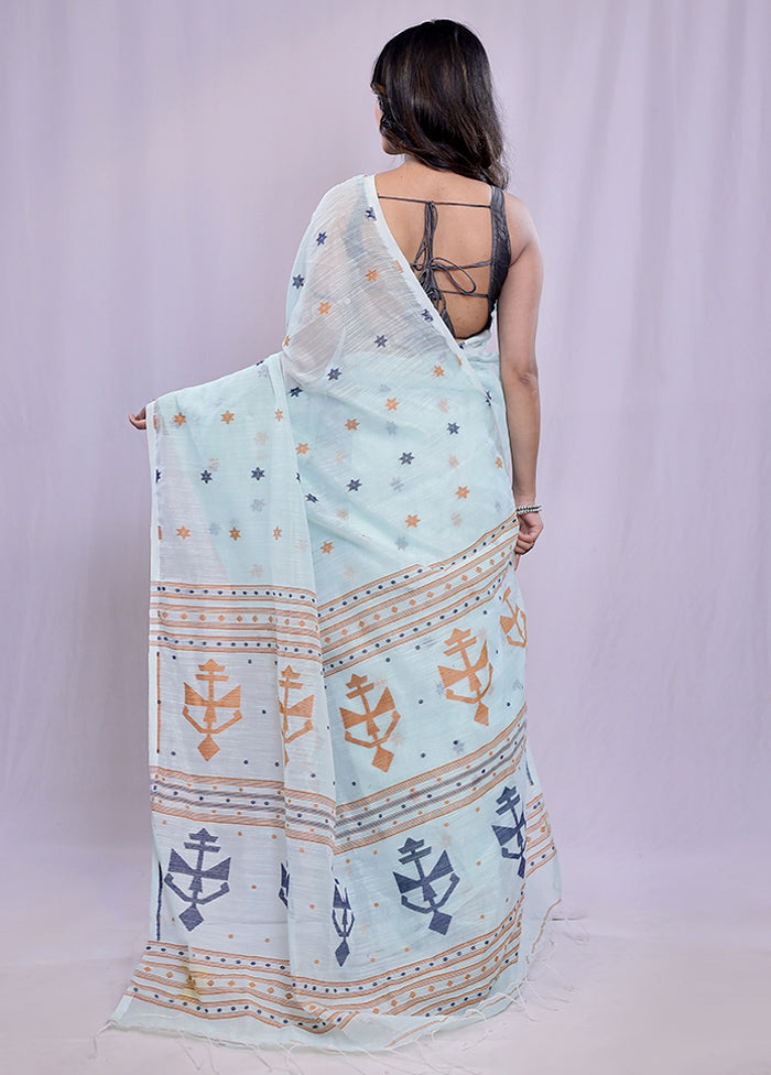 Blue Cotton Saree With Blouse Piece