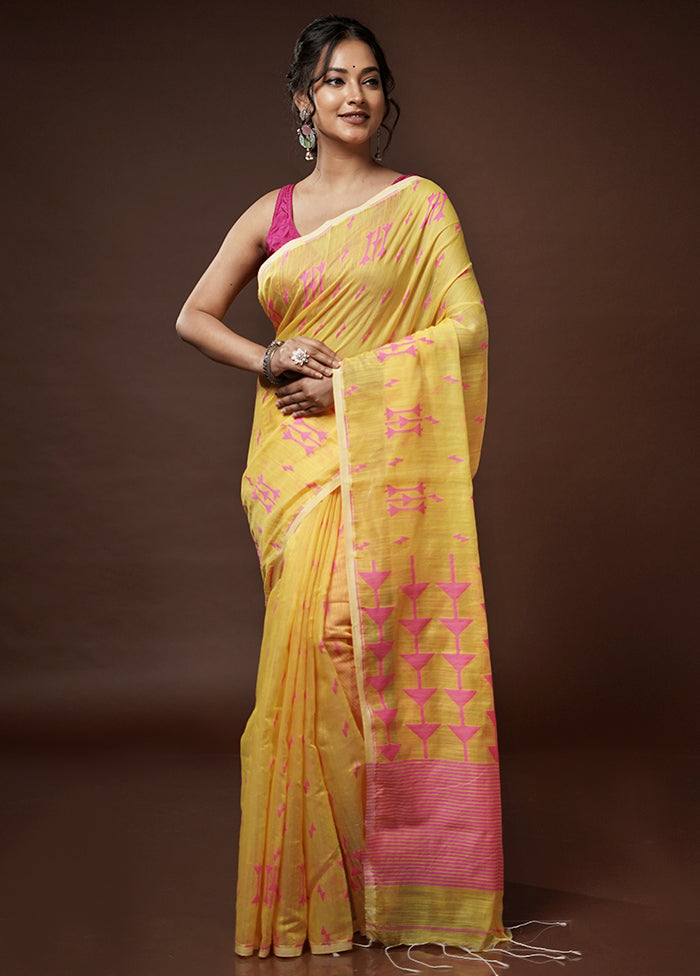 Yellow Cotton Saree With Blouse Piece