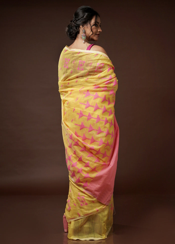 Yellow Cotton Saree With Blouse Piece