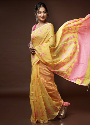 Yellow Cotton Saree With Blouse Piece
