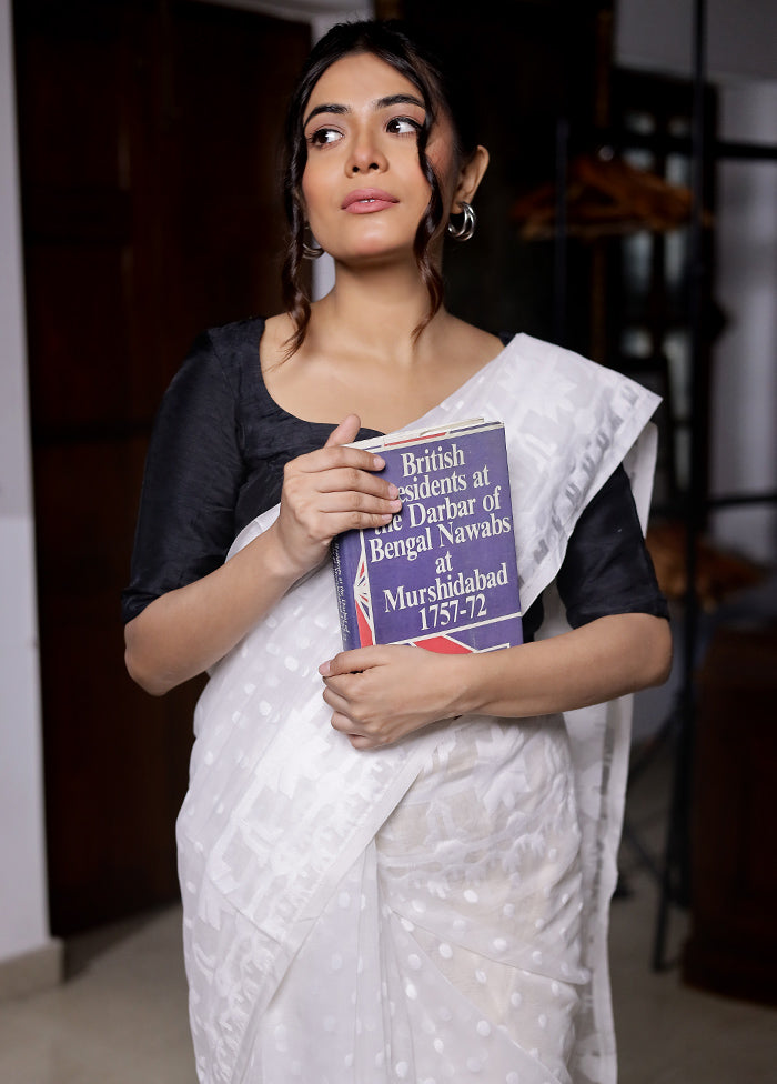 White Tant Jamdani Saree Without Blouse Piece