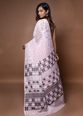 Pink Tant Jamdani Saree Without Blouse Piece