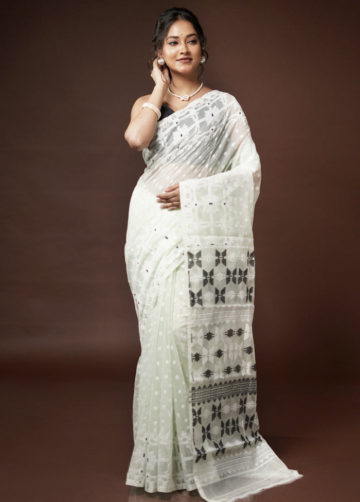 White Tant Jamdani Saree Without Blouse Piece