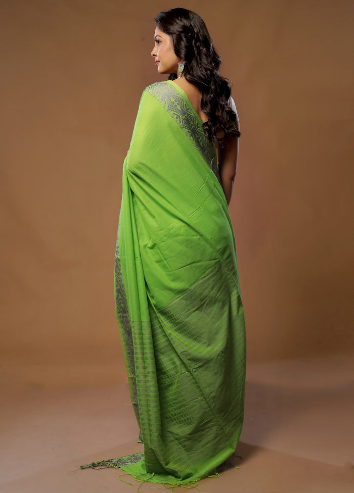 Green Cotton Saree With Blouse Piece