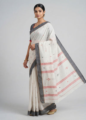 Green Khadi Cotton Saree With Blouse Piece
