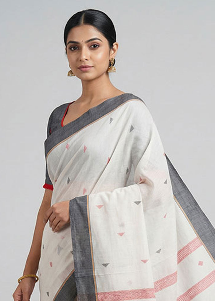 Green Khadi Cotton Saree With Blouse Piece