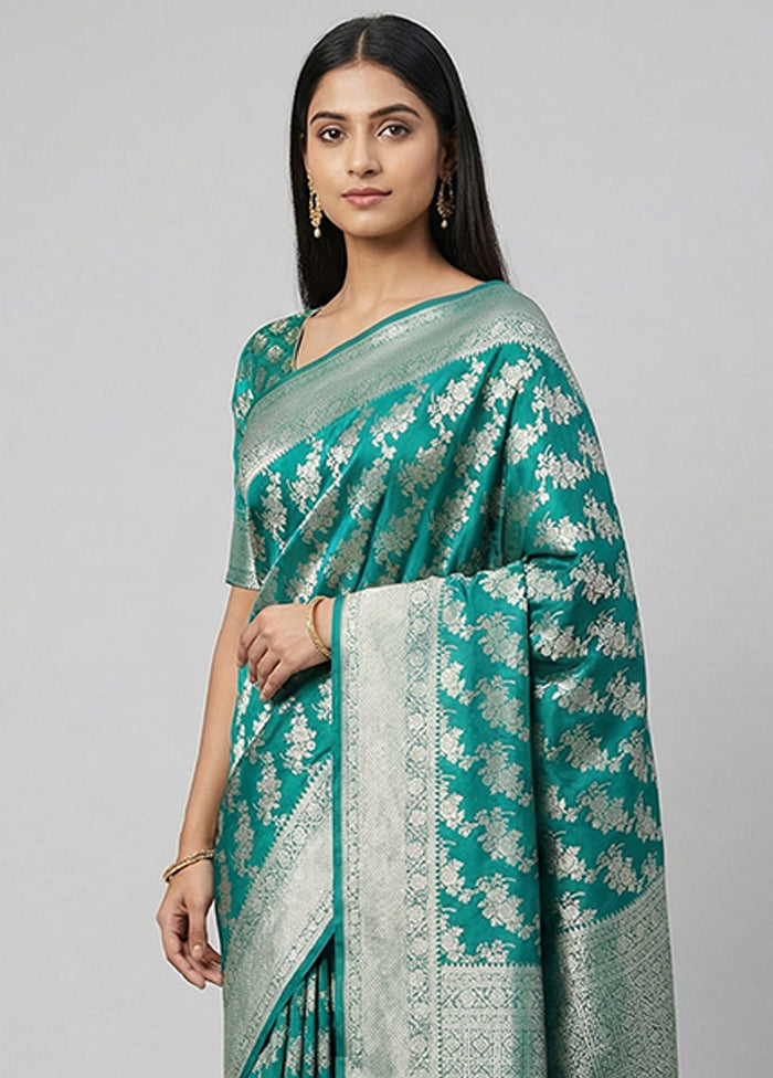 Blue Uppada Silk Saree With Blouse Piece